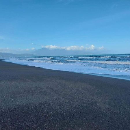 Costa Alora Beach Resort Dingalan Екстер'єр фото
