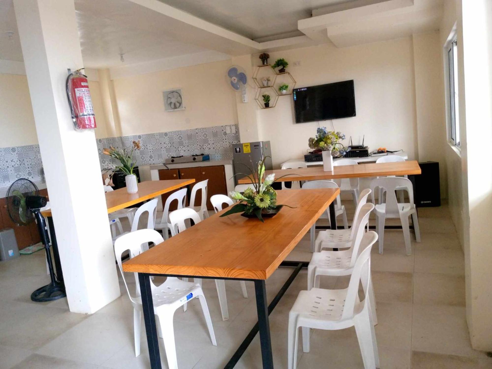 Costa Alora Beach Resort Dingalan Екстер'єр фото