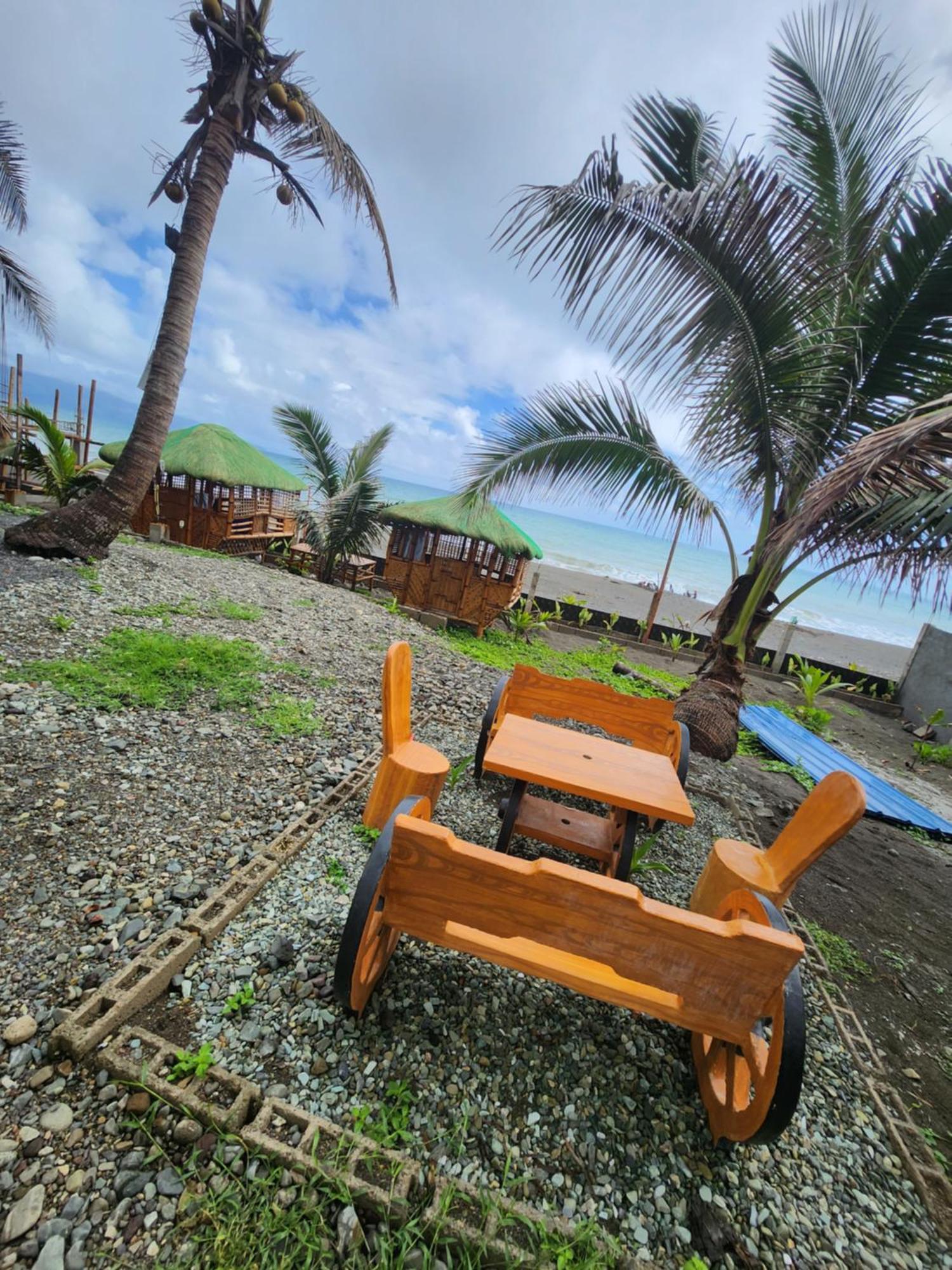 Costa Alora Beach Resort Dingalan Екстер'єр фото