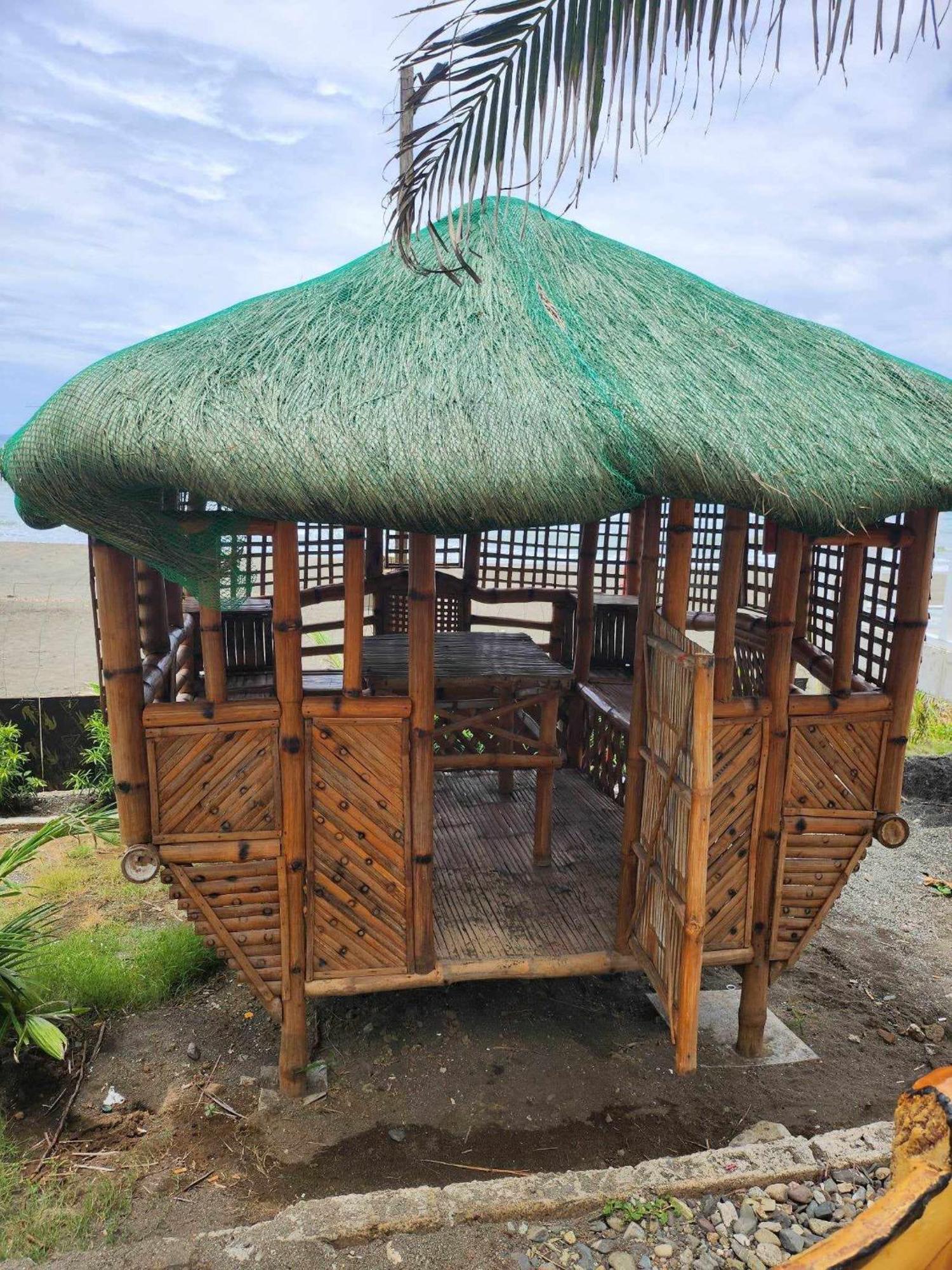 Costa Alora Beach Resort Dingalan Екстер'єр фото
